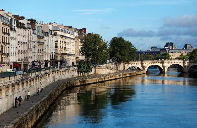 Daumier - New 2 Bdrs Flat Near La Seine Apartment Paris Exterior photo